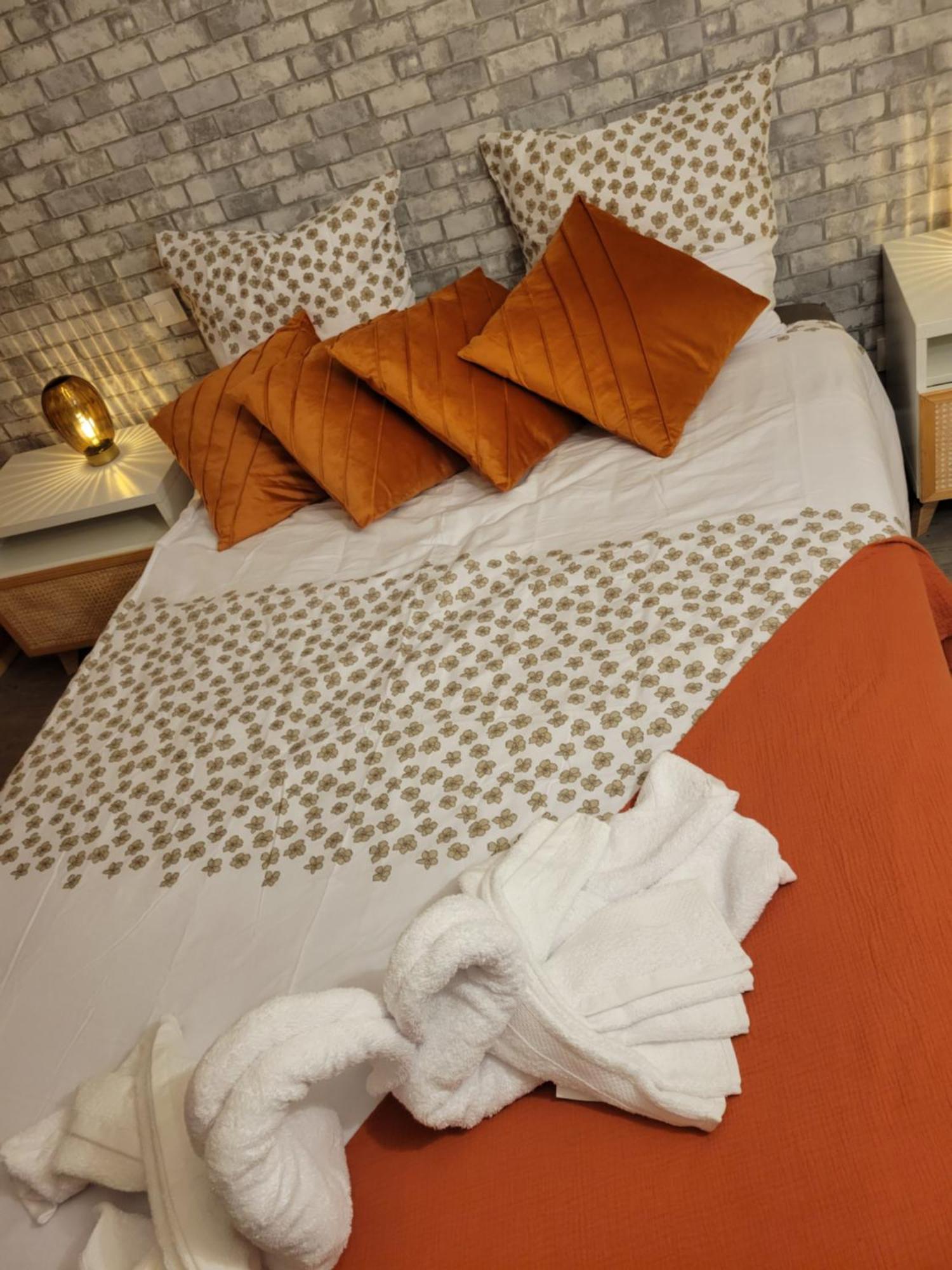 Le Duplex Du Cocon De Versailles Eksteriør billede